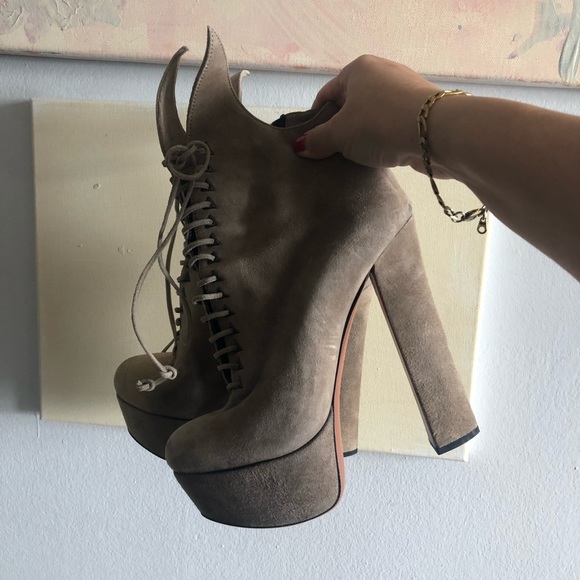 alaia grey boots - Picture 3 of 5